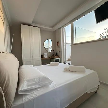St. Mary - Panoramic & Terrace Guest house